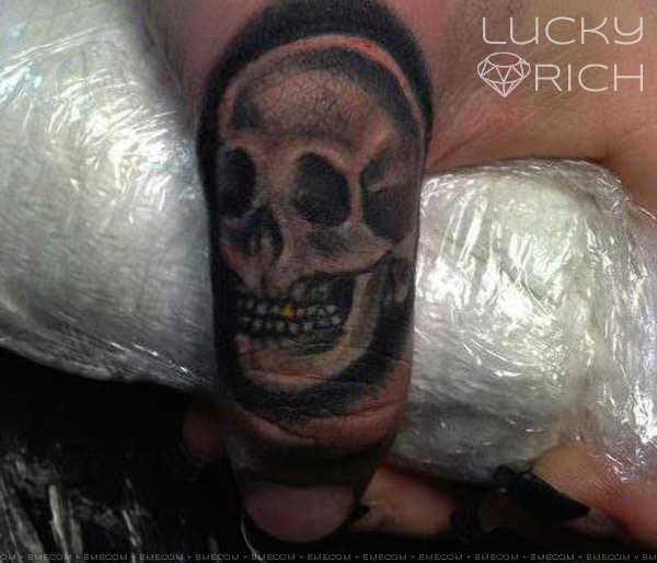 goldtoofskull